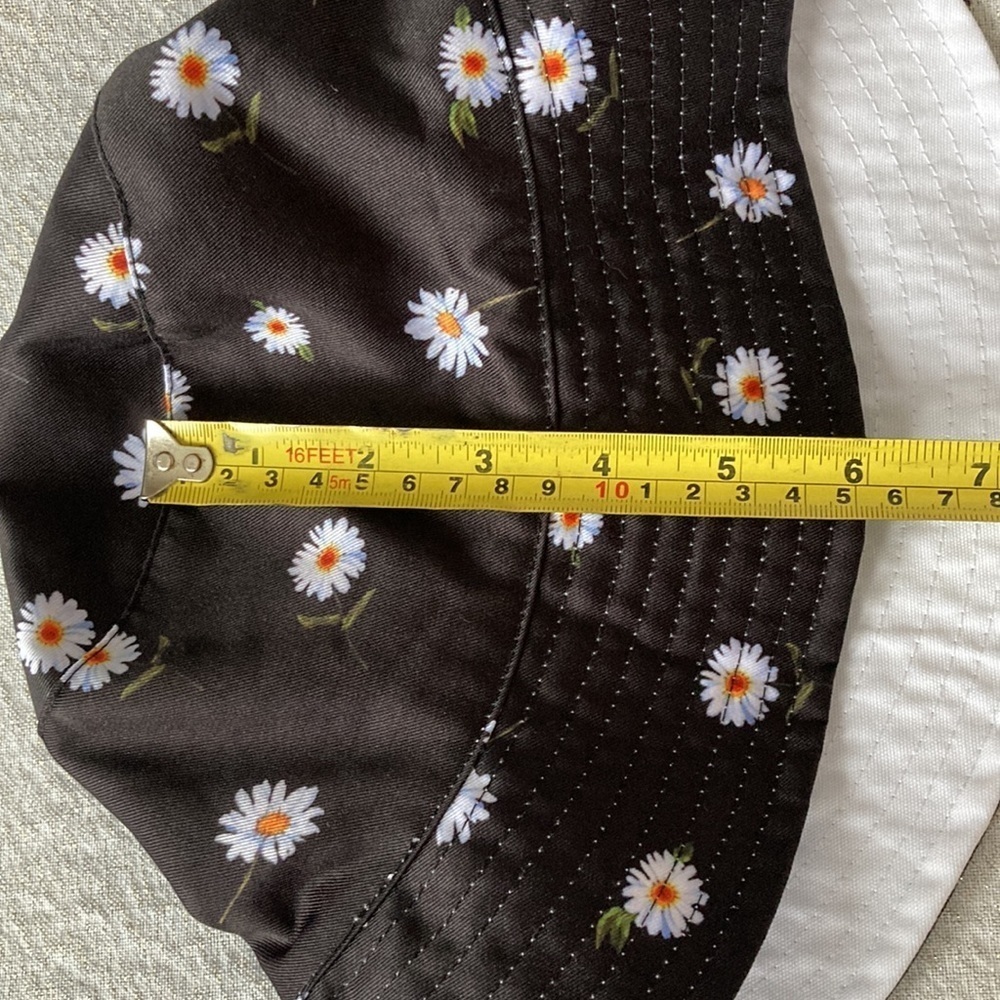 ALICE + OLIVIA Reversible Pattern Printed Bucket Hat - Picture 5 of 5